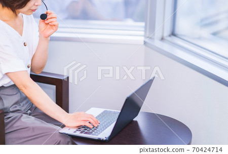 在Telework Hotel [Corona的新常態]工作 70424714