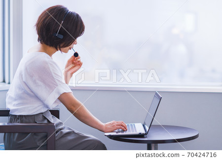 在Telework Hotel [Corona的新常態]工作 70424716