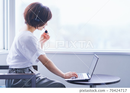 在Telework Hotel [Corona的新常態]工作 70424717