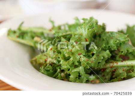 菊苣沙拉(韓國料理) 菊苣沙拉(韓國料理) 70425839