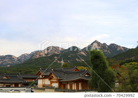 traditional village 70429992
