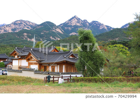 traditional village 70429994