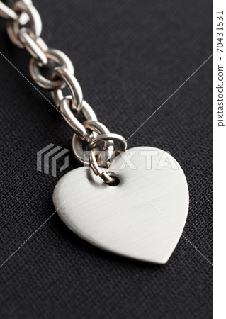Chain and Heart Shape Chain and Heart Shape 70431531