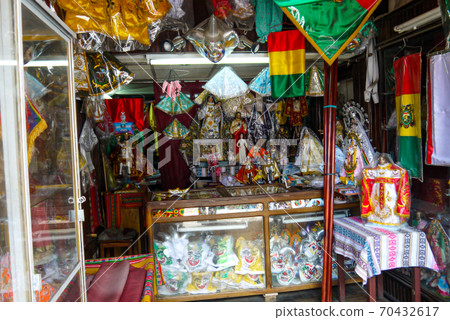 Colorful bolivian bazaar in La Paz, Bolivia Colorful bolivian bazaar in La Paz, Bolivia 70432617