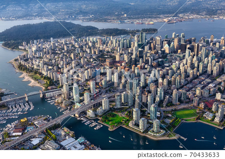 Downtown Vancouver City, British Columbia, Canada Downtown Vancouver City, British Columbia, Canada 70433633