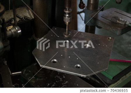 Chamfering operation with drilling machine 70436935