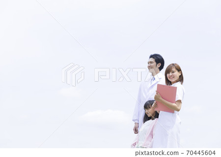Pediatric image 70445604