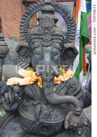 Ganesha Ganesha 70449633
