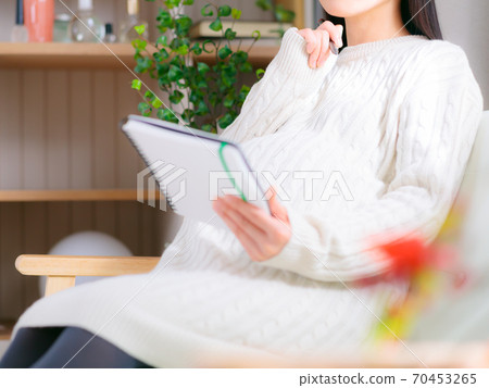 Pregnant woman's notebook Think 4: 3 70453265