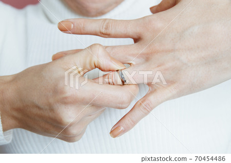Divorce problem Divorce problem 70454486