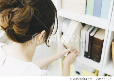 Bookshelf and women 70454892