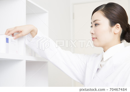 pharmacist  70467484