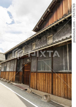 Exterior view of a sake brewery in Ikeda, Osaka 70478769