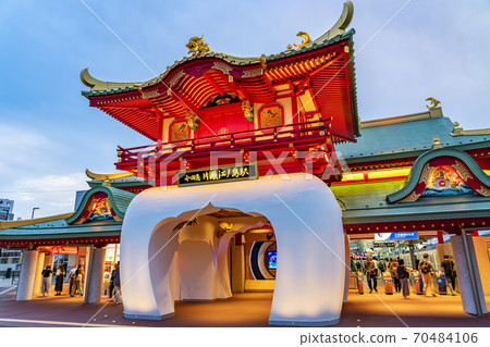 [神奈川縣]新的片瀨江之島站的照明 70484106