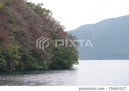 Lake Ashinoko in Hakone Lake Ashinoko in Hakone 70484327
