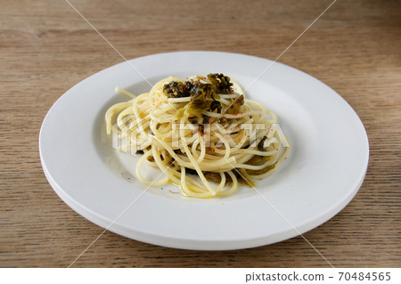 Takana醃製的Takana意大利面意粉 Takana醃製的Takana意大利面意粉 70484565