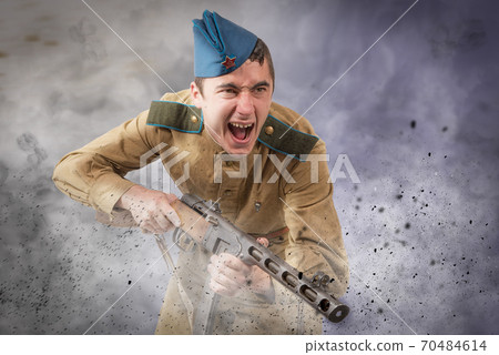 Soviet soldier ww2 attack 70484614