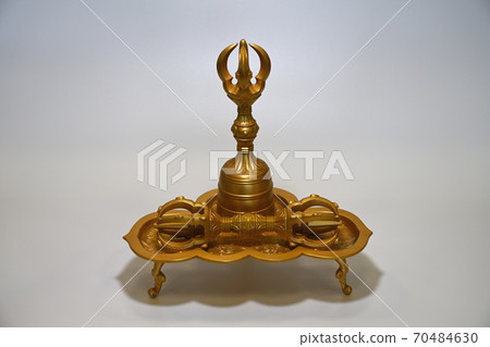Buddhist altar at the temple [Kongo board] 70484630