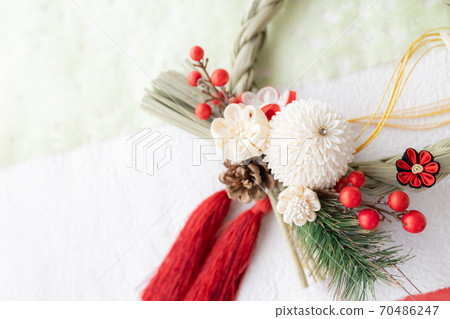 New Year's decoration Shimenawa decoration made of knob work New Year's decoration Shimenawa decoration made of knob work 70486247