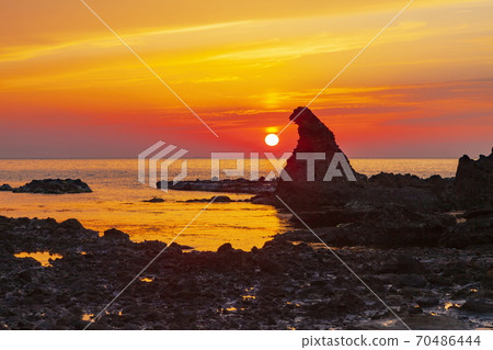 Godzilla Rock and Sunset Sky at Matsunagi Town, Suzu City, Ishikawa Prefecture 70486444