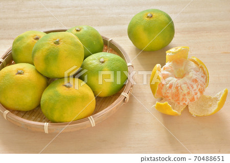 Mandarin orange Mandarin orange 70488651