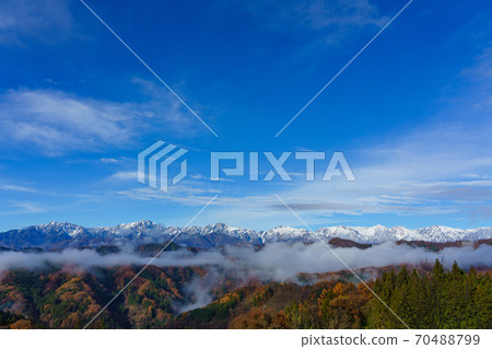 長野縣小川村阿爾卑斯山觀察廣場，初冬的北阿爾卑斯山 70488799