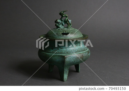 Bronze lion picking incense burner tea utensils incense tools antiques Bronze lion picking incense burner tea utensils incense tools antiques 70493150