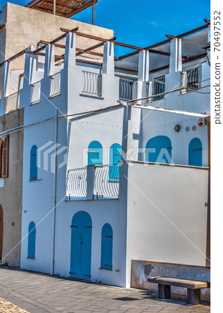 Pictuerque house in Alghero seafront Pictuerque house in Alghero seafront 70497552