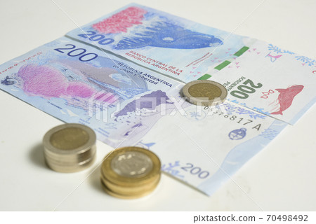 New Argentinean bills. New Argentinean bills. 70498492
