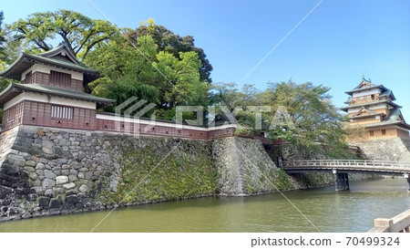 高島城堡角樓和城堡塔 高島城堡角樓和城堡塔 70499324