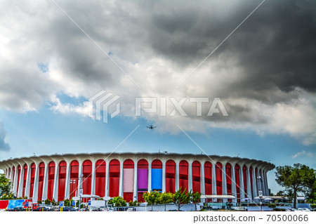 Clouds over Great Western Forum 70500066