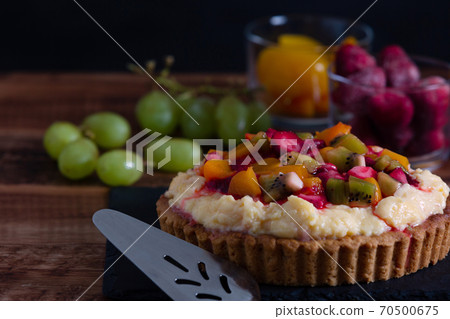 Handmade fruit tart 70500675