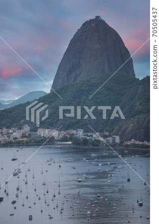 sugarloaf mountain in Rio de Janeiro. sugarloaf mountain in Rio de Janeiro. 70505437
