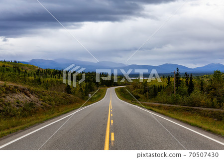 Scenic Road in Canada Scenic Road in Canada 70507430