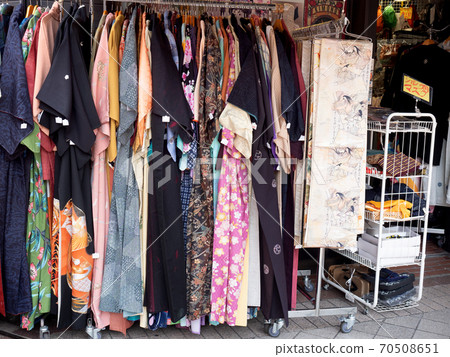 Asakusa recycling kimono shop 70508651