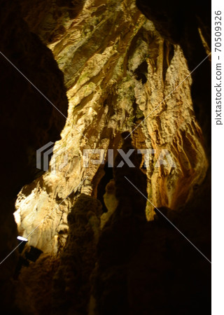 The mysterious world of Hida Great Limestone Cave The mysterious world of Hida Great Limestone Cave 70509326