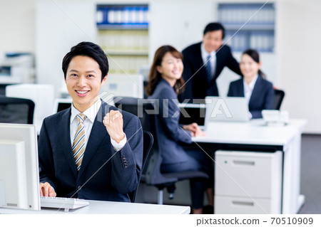 辦公室業務人 70510909