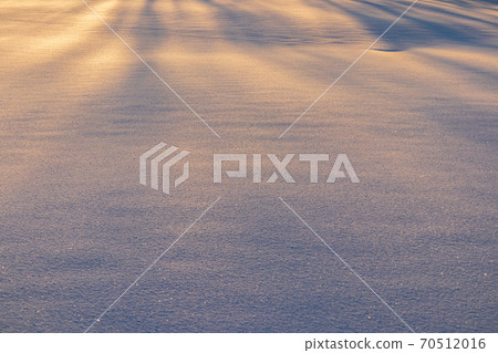 "Saitama Prefecture" Snow scene where the Arakawa riverbed of snow is dyed by the sunrise "Saitama Prefecture" Snow scene where the Arakawa riverbed of snow is dyed by the sunrise 70512016