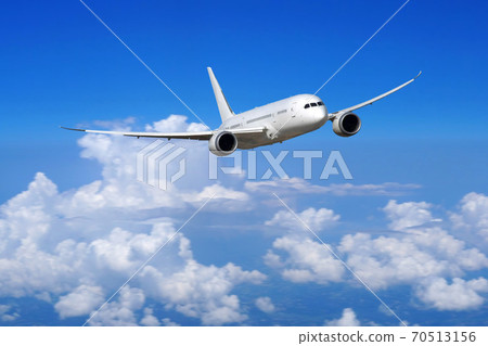 一架飛機 70513156