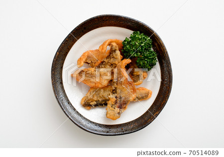 Deep-fried sandfish 70514089
