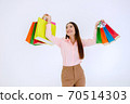 woman and shopping bag 70514303