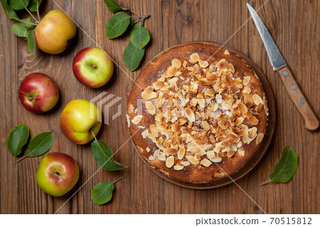 apple cake (apple apfel kuchen) apple cake (apple apfel kuchen) 70515812