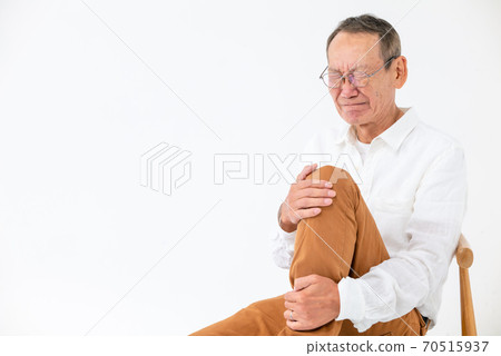 老人患有膝蓋疼痛 70515937