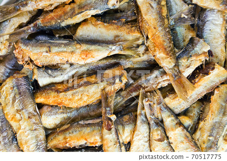 roasted anchovies 70517775