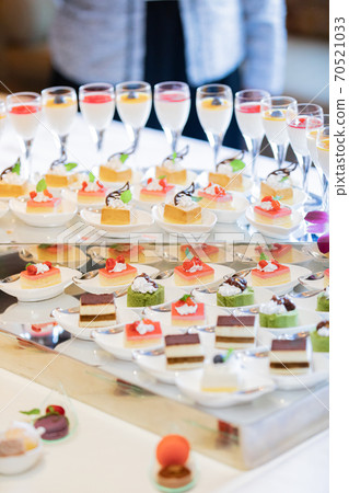 Dessert buffet Dessert buffet 70521033