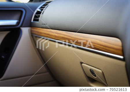 Dashboard 70521613