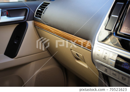 Dashboard 70521623
