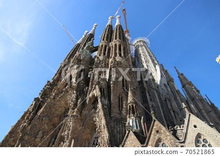 Sakurada Familia (Spain) 70521865