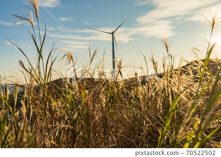 Sunset seen in Tsushima City, Nagasaki Prefecture 70522502