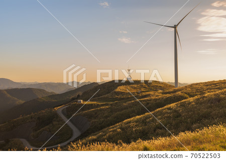 Sunset seen in Tsushima City, Nagasaki Prefecture Sunset seen in Tsushima City, Nagasaki Prefecture 70522503
